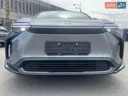 Тойота bZ4X 2024 у Дніпро (Дніпропетровську) на Automoto.ua Сірий Тойота bZ4X, об'ємом двигуна 0 л та пробігом 1 тис. км за 29000 $, фото 1 на Automoto.ua