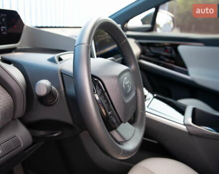 Синий Тойота bZ4X, объемом двигателя 0 л и пробегом 8 тыс. км за 25100 $, фото 15 на Automoto.ua