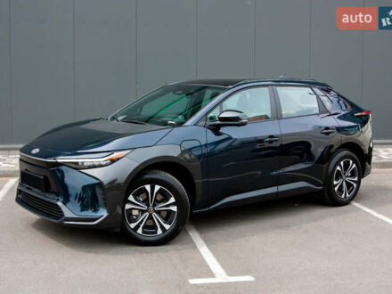 Тойота bZ4X 2022 в Киеве на Automoto.ua Синий Тойота bZ4X, объемом двигателя 0 л и пробегом 8 тыс. км за 25100 $, фото 1 на Automoto.ua