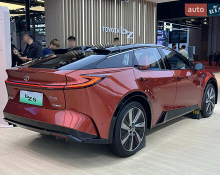Тойота bZ5 2025 у Києві на Automoto.ua Червоний Тойота bZ5, об'ємом двигуна 0 л та пробігом 1 тис. км за 29999 $, фото 11 на Automoto.ua