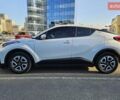 Белый Тойота C-HR EV, объемом двигателя 0 л и пробегом 62 тыс. км за 18800 $, фото 2 на Automoto.ua