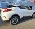 Белый Тойота C-HR EV, объемом двигателя 0 л и пробегом 62 тыс. км за 18800 $, фото 5 на Automoto.ua