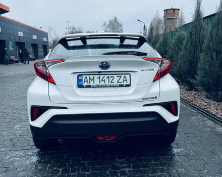 Білий Тойота C-HR EV, об'ємом двигуна 0 л та пробігом 22 тис. км за 17800 $, фото 4 на Automoto.ua