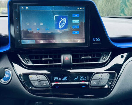 Білий Тойота C-HR EV, об'ємом двигуна 0 л та пробігом 22 тис. км за 17800 $, фото 11 на Automoto.ua