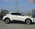 Белый Тойота C-HR EV, объемом двигателя 0 л и пробегом 57 тыс. км за 19300 $, фото 17 на Automoto.ua