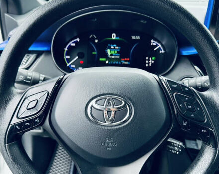 Білий Тойота C-HR EV, об'ємом двигуна 0 л та пробігом 22 тис. км за 17800 $, фото 9 на Automoto.ua