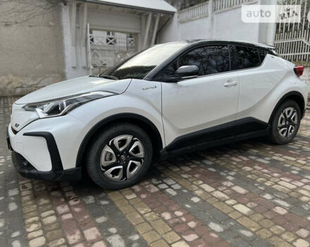 Белый Тойота C-HR EV, объемом двигателя 0 л и пробегом 10 тыс. км за 27800 $, фото 17 на Automoto.ua