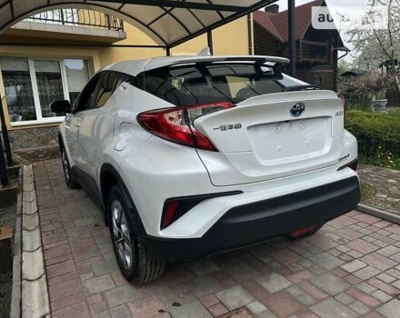 Белый Тойота C-HR EV, объемом двигателя 0 л и пробегом 8 тыс. км за 19900 $, фото 16 на Automoto.ua