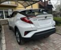 Белый Тойота C-HR EV, объемом двигателя 0 л и пробегом 8 тыс. км за 19900 $, фото 16 на Automoto.ua