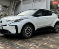 Белый Тойота C-HR EV, объемом двигателя 0 л и пробегом 10 тыс. км за 27800 $, фото 2 на Automoto.ua