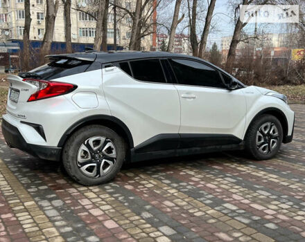 Білий Тойота C-HR EV, об'ємом двигуна 0 л та пробігом 10 тис. км за 27800 $, фото 10 на Automoto.ua