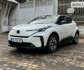 Белый Тойота C-HR EV, объемом двигателя 0 л и пробегом 10 тыс. км за 27800 $, фото 1 на Automoto.ua