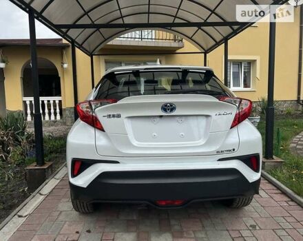 Белый Тойота C-HR EV, объемом двигателя 0 л и пробегом 8 тыс. км за 19900 $, фото 14 на Automoto.ua