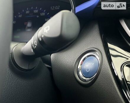 Белый Тойота C-HR EV, объемом двигателя 0 л и пробегом 8 тыс. км за 19900 $, фото 36 на Automoto.ua