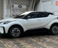 Белый Тойота C-HR EV, объемом двигателя 0 л и пробегом 10 тыс. км за 27800 $, фото 3 на Automoto.ua