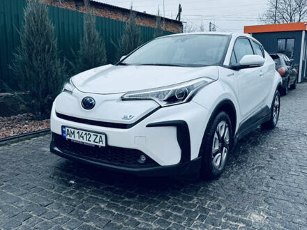 Білий Тойота C-HR EV, об'ємом двигуна 0 л та пробігом 22 тис. км за 17800 $, фото 1 на Automoto.ua