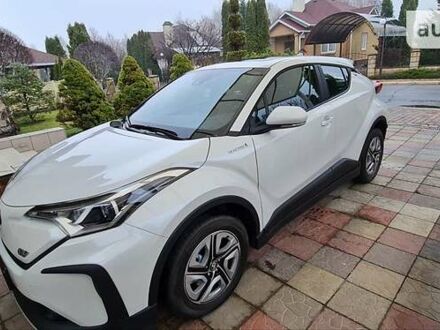 Тойота C-HR EV 2022 у Дніпро (Дніпропетровську) на Automoto.ua Білий Тойота C-HR EV, об'ємом двигуна 0 л та пробігом 458 тис. км за 27500 $, фото 1 на Automoto.ua