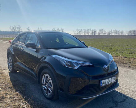 Черный Тойота C-HR EV, объемом двигателя 0 л и пробегом 3 тыс. км за 26400 $, фото 4 на Automoto.ua