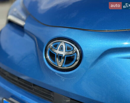 Синій Тойота C-HR EV, об'ємом двигуна 0 л та пробігом 25 тис. км за 17999 $, фото 24 на Automoto.ua