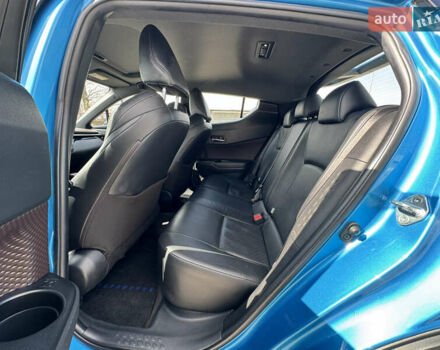 Синій Тойота C-HR EV, об'ємом двигуна 0 л та пробігом 25 тис. км за 17999 $, фото 34 на Automoto.ua