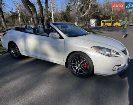 Белый Тойота Camry Solara, объемом двигателя 3.31 л и пробегом 47 тыс. км за 10000 $, фото 1 на Automoto.ua