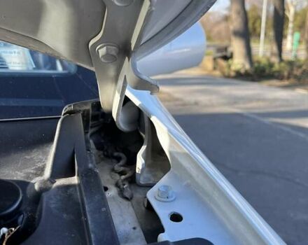 Белый Тойота Camry Solara, объемом двигателя 3.31 л и пробегом 47 тыс. км за 10000 $, фото 10 на Automoto.ua