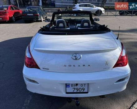 Белый Тойота Camry Solara, объемом двигателя 3.31 л и пробегом 47 тыс. км за 10000 $, фото 3 на Automoto.ua