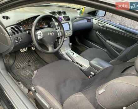 Черный Тойота Camry Solara, объемом двигателя 3.31 л и пробегом 250 тыс. км за 5200 $, фото 9 на Automoto.ua