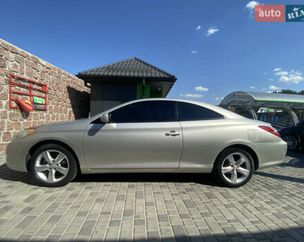 Серый Тойота Camry Solara, объемом двигателя 3.3 л и пробегом 208 тыс. км за 8000 $, фото 4 на Automoto.ua