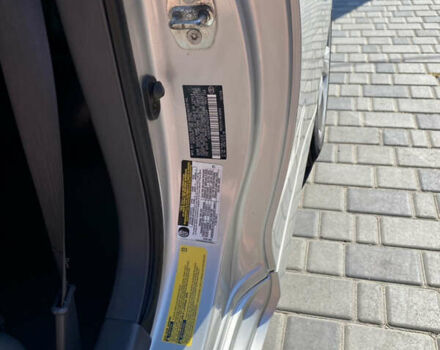 Серый Тойота Camry Solara, объемом двигателя 3.3 л и пробегом 208 тыс. км за 8000 $, фото 13 на Automoto.ua