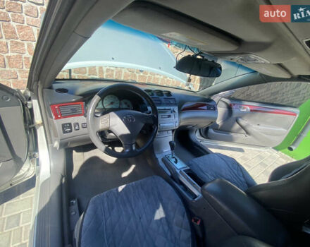 Серый Тойота Camry Solara, объемом двигателя 3.3 л и пробегом 208 тыс. км за 8000 $, фото 7 на Automoto.ua