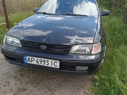 Черный Тойота Carina E, объемом двигателя 1.8 л и пробегом 293 тыс. км за 2600 $, фото 1 на Automoto.ua