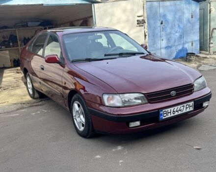 Красный Тойота Carina E, объемом двигателя 1.6 л и пробегом 259 тыс. км за 2800 $, фото 3 на Automoto.ua