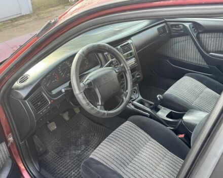 Красный Тойота Carina E, объемом двигателя 1.6 л и пробегом 259 тыс. км за 2800 $, фото 9 на Automoto.ua