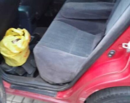 Червоний Тойота Carina E, об'ємом двигуна 1.6 л та пробігом 300 тис. км за 2670 $, фото 10 на Automoto.ua