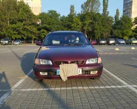 Красный Тойота Carina E, объемом двигателя 2 л и пробегом 450 тыс. км за 3700 $, фото 3 на Automoto.ua