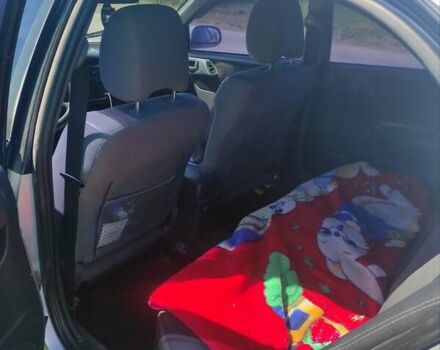 Сірий Тойота Carina E, об'ємом двигуна 1.97 л та пробігом 530 тис. км за 3000 $, фото 5 на Automoto.ua