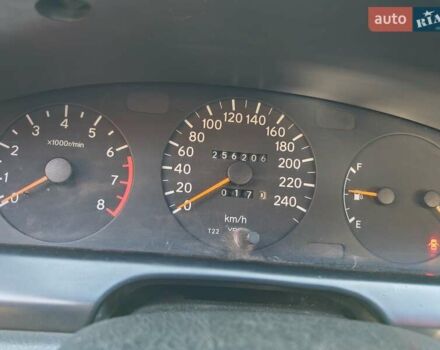 Сірий Тойота Carina E, об'ємом двигуна 1.8 л та пробігом 256 тис. км за 2850 $, фото 1 на Automoto.ua