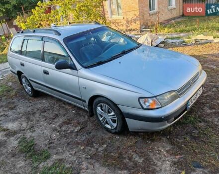 Сірий Тойота Carina E, об'ємом двигуна 1.8 л та пробігом 256 тис. км за 2850 $, фото 9 на Automoto.ua