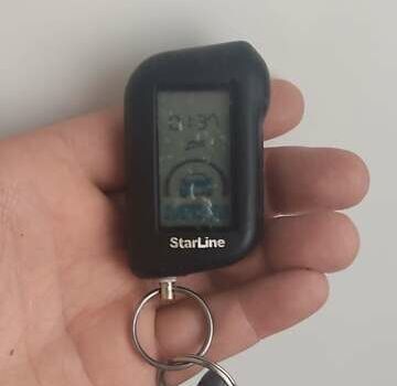 Синій Тойота Carina E, об'ємом двигуна 2 л та пробігом 397 тис. км за 4750 $, фото 12 на Automoto.ua