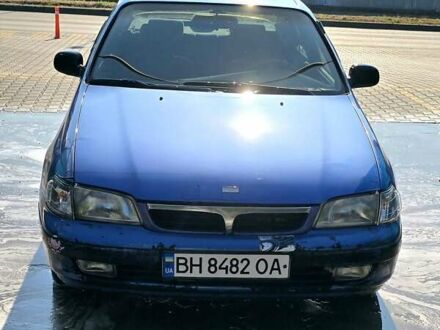 Синий Тойота Carina E, объемом двигателя 2 л и пробегом 326 тыс. км за 3000 $, фото 1 на Automoto.ua