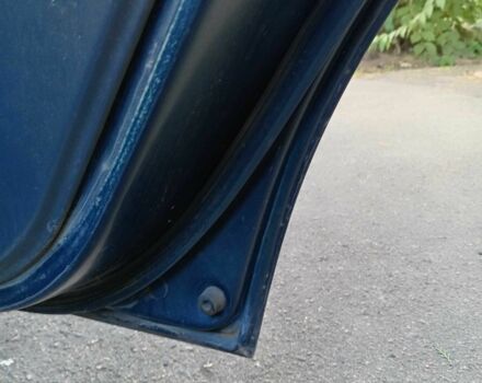 Зелений Тойота Carina E, об'ємом двигуна 1.8 л та пробігом 278 тис. км за 3000 $, фото 3 на Automoto.ua