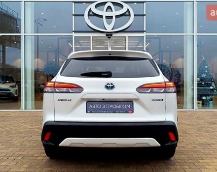 Белый Тойота Corolla Cross, объемом двигателя 1.99 л и пробегом 17 тыс. км за 36686 $, фото 3 на Automoto.ua