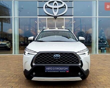 Белый Тойота Corolla Cross, объемом двигателя 1.99 л и пробегом 17 тыс. км за 36686 $, фото 4 на Automoto.ua