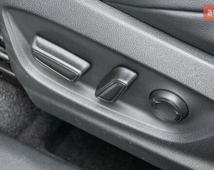 Белый Тойота Corolla Cross, объемом двигателя 2 л и пробегом 31 тыс. км за 35157 $, фото 22 на Automoto.ua