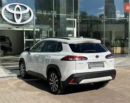 Белый Тойота Corolla Cross, объемом двигателя 2 л и пробегом 17 тыс. км за 36749 $, фото 1 на Automoto.ua