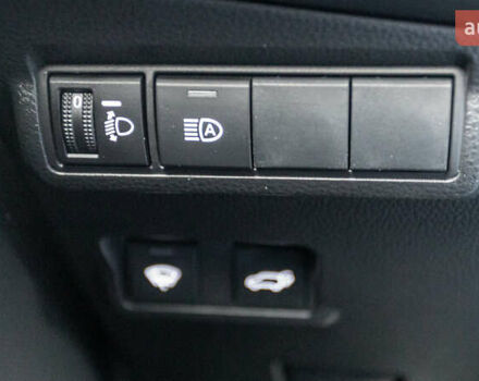 Белый Тойота Corolla Cross, объемом двигателя 2 л и пробегом 31 тыс. км за 35157 $, фото 24 на Automoto.ua