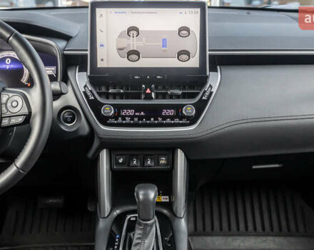 Белый Тойота Corolla Cross, объемом двигателя 2 л и пробегом 31 тыс. км за 35157 $, фото 14 на Automoto.ua