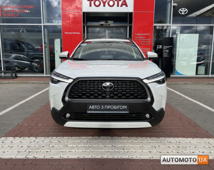 Белый Тойота Corolla Cross, объемом двигателя 2 л и пробегом 3 тыс. км за 39103 $, фото 2 на Automoto.ua