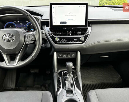 Белый Тойота Corolla Cross, объемом двигателя 1.99 л и пробегом 6 тыс. км за 34991 $, фото 14 на Automoto.ua